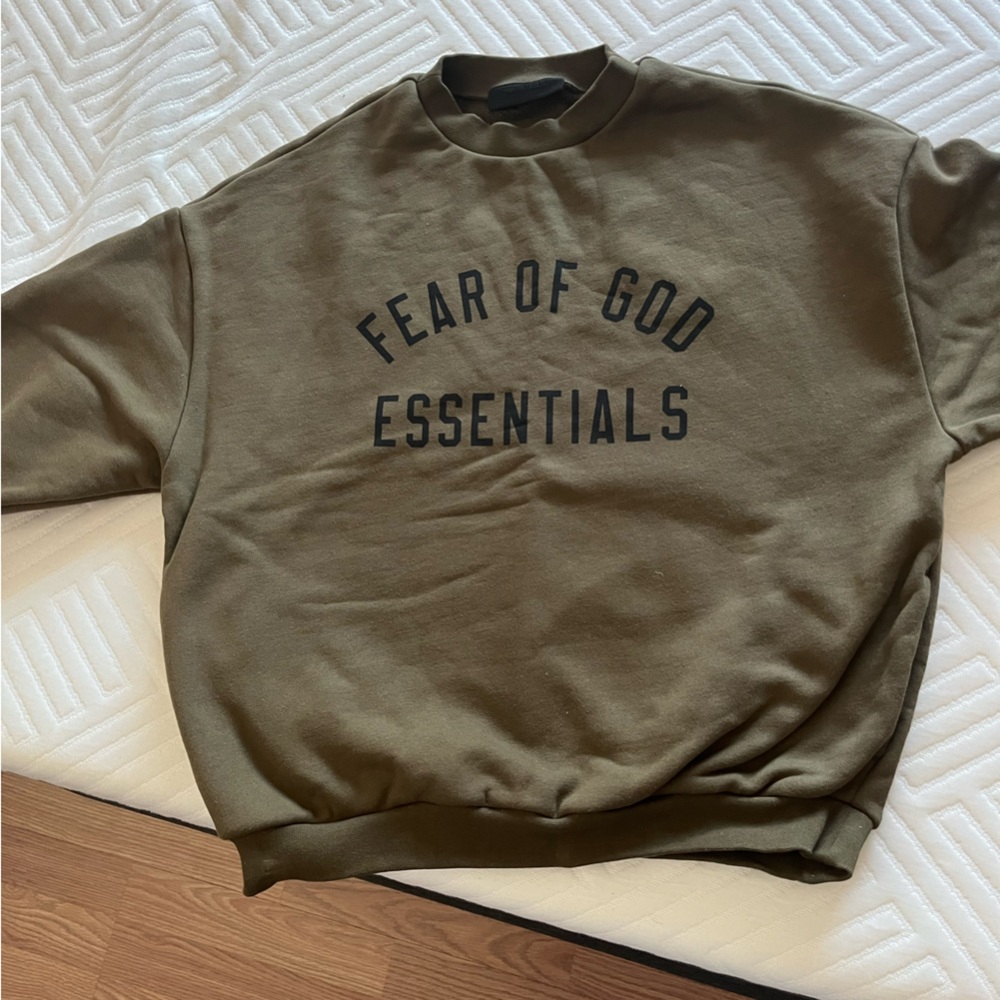 Fear of God Essentials Crewneck S